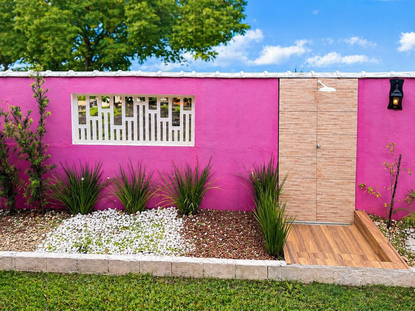 Área externa e entrada